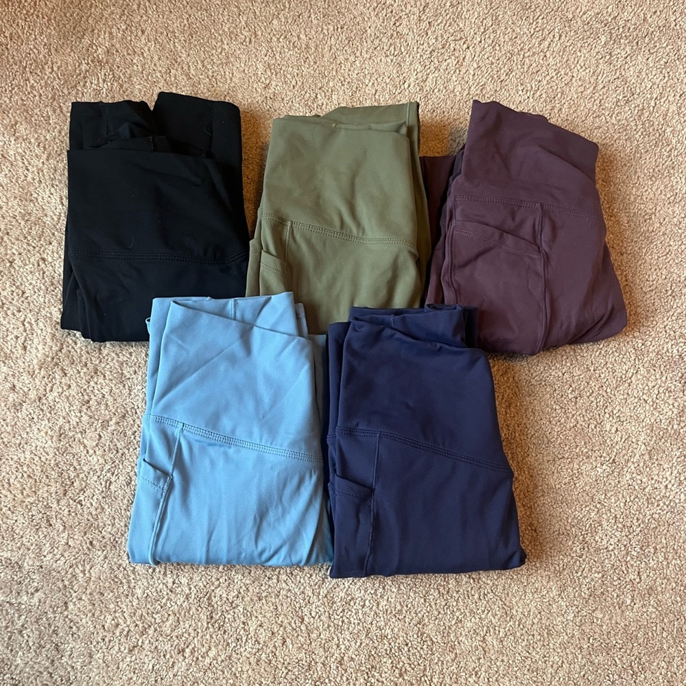 Lot of Halara Leggings (Softlyzero™ Crossover Pocket Plain Leggings) 7/8 Length